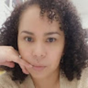 Meet your Posher, Nidia